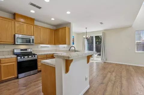 2206 Cox Ln, Fairfield, CA 94533 photo 13