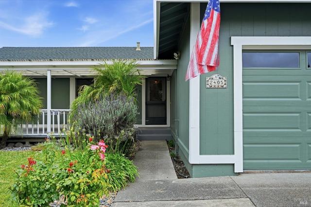 2405 Donna Maria Way, Santa Rosa, CA 95401