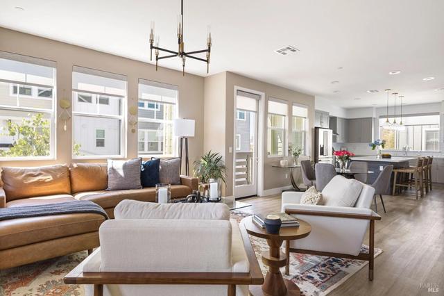 273 Gambrel Cir, Santa Rosa, CA 95403