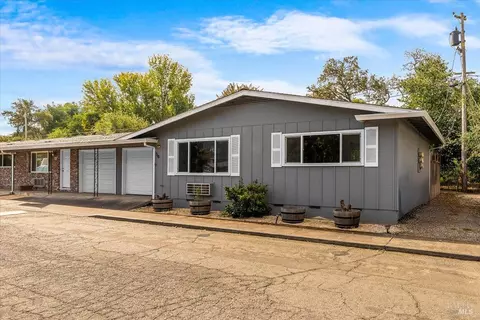 54 Larkfield Maples Ct, Santa Rosa, CA 95403