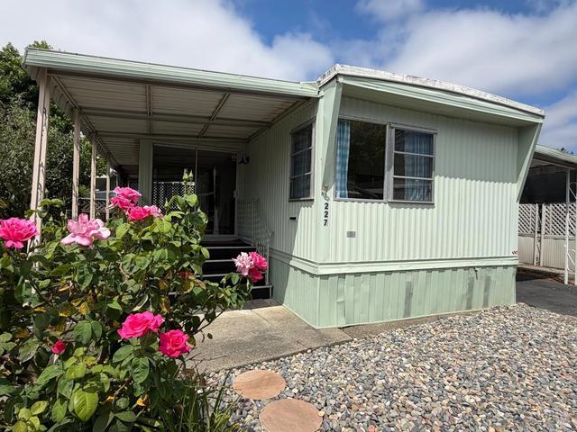227 Hermosa Cir, Santa Rosa, CA 95409