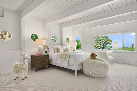 Bedroom - 73 Cloud View Rd, Sausalito, CA 94965 photo 4 of 5