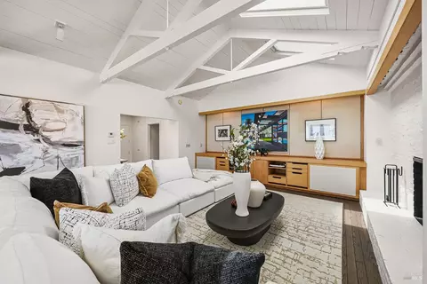 Living - 73 Cloud View Rd, Sausalito, CA 94965 photo 3 of 6