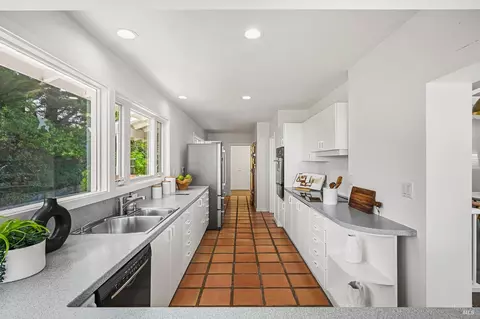 Kitchen - 73 Cloud View Rd, Sausalito, CA 94965 photo 1 of 4