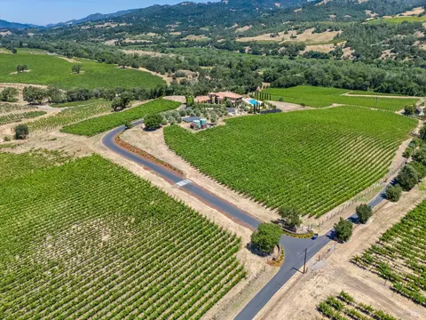View/Area - 25084 Asti Rd, Cloverdale, CA 95425 photo 2 of 4