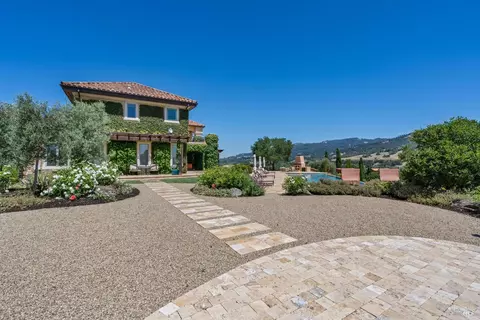 Exterior - 25084 Asti Rd, Cloverdale, CA 95425 photo 18 of 33
