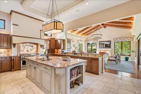 Kitchen - 25084 Asti Rd, Cloverdale, CA 95425 photo 3 of 6