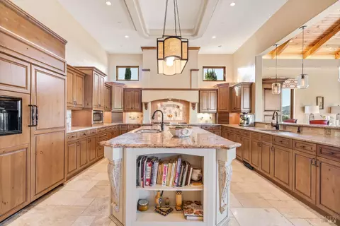 Kitchen - 25084 Asti Rd, Cloverdale, CA 95425 photo 2 of 6