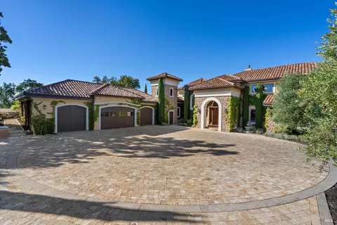 Exterior - 25084 Asti Rd, Cloverdale, CA 95425 photo 6 of 33