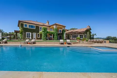 Exterior - 25084 Asti Rd, Cloverdale, CA 95425 photo 11 of 33