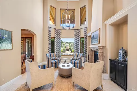 Living - 25084 Asti Rd, Cloverdale, CA 95425 photo 1 of 7