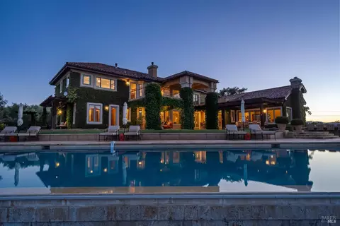 Exterior - 25084 Asti Rd, Cloverdale, CA 95425 photo 31 of 33