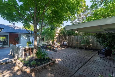 Exterior - 744 S Spring St, Ukiah, CA 95482 photo 14 of 15