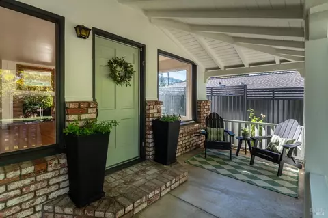 Exterior - 744 S Spring St, Ukiah, CA 95482 photo 2 of 15