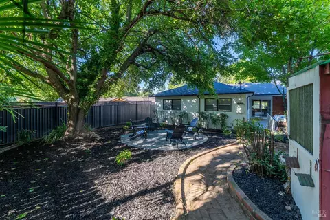 Exterior - 744 S Spring St, Ukiah, CA 95482 photo 12 of 15