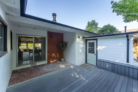 Exterior - 744 S Spring St, Ukiah, CA 95482 photo 3 of 15