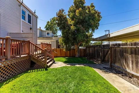 Exterior - 620 Capitol St, Vallejo, CA 94590 photo 14 of 23