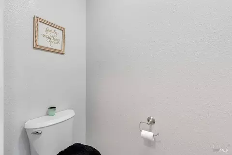 Bath - 620 Capitol St, Vallejo, CA 94590 photo 6 of 8