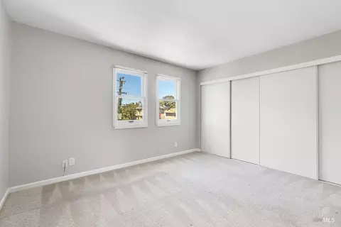 Bedroom - 620 Capitol St, Vallejo, CA 94590 photo 4 of 12