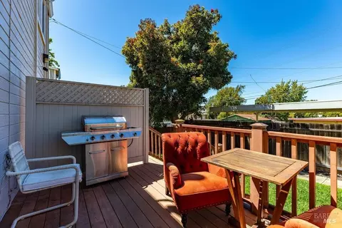 Exterior - 620 Capitol St, Vallejo, CA 94590 photo 12 of 23