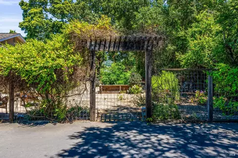 Exterior - 17201 Arnold Dr, Sonoma, CA 95476 photo 5 of 22