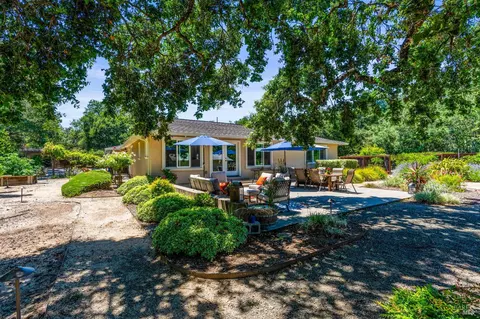 Exterior - 17201 Arnold Dr, Sonoma, CA 95476 photo 7 of 25