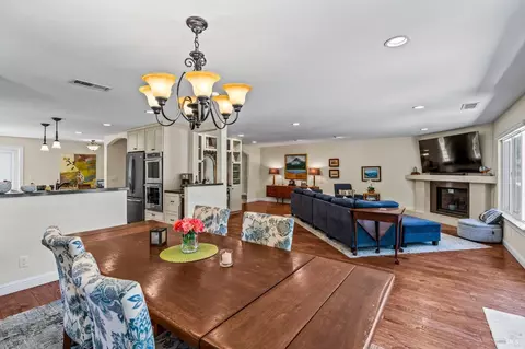 Dining - 17201 Arnold Dr, Sonoma, CA 95476 photo 4 of 4