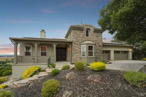 51 Stonetree Ln, Novato, CA 94945