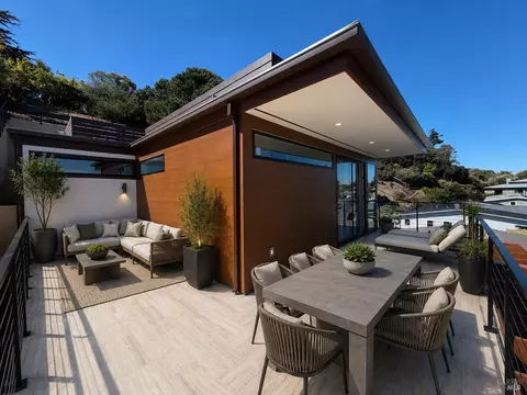 Exterior - 106 Walnut Ave, Corte Madera, CA 94925 photo 10 of 16