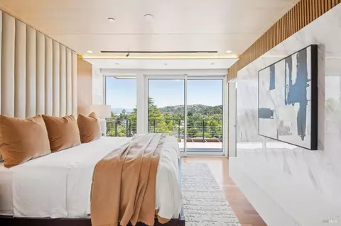 Bedroom - 106 Walnut Ave, Corte Madera, CA 94925 photo 1 of 11