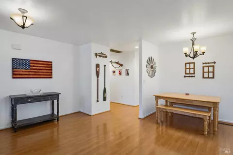 Dining - 1121 Maize Ct, Willits, CA 95490 photo 1 of 2