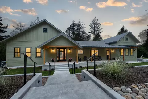 573 Wagnon Rd, Sebastopol, CA 95472
