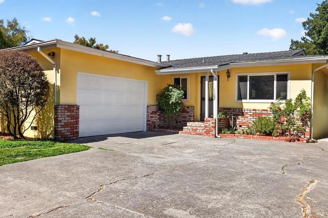 1102 Burbank Ave, Santa Rosa, CA 95407