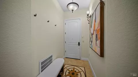 Entry Way - 1112 Sonata Dr, Vallejo, CA 94591 photo 4 of 5