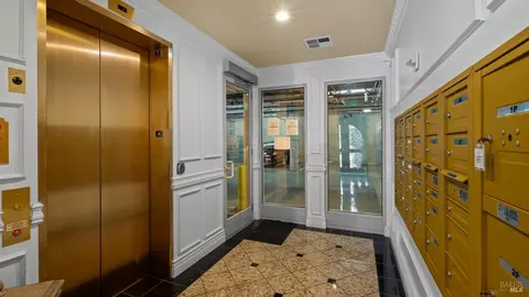 Entry Way - 1112 Sonata Dr, Vallejo, CA 94591 photo 2 of 5