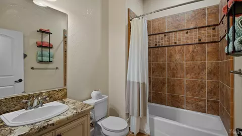 Bath - 1112 Sonata Dr, Vallejo, CA 94591 photo 1 of 3