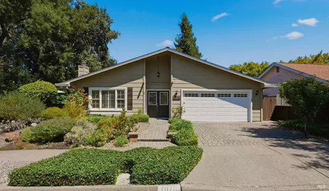 1076 Stonybrook Dr, Napa, CA 94558 photo 3