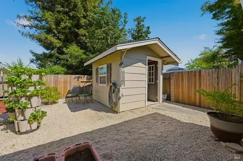 1076 Stonybrook Dr, Napa, CA 94558 photo 45