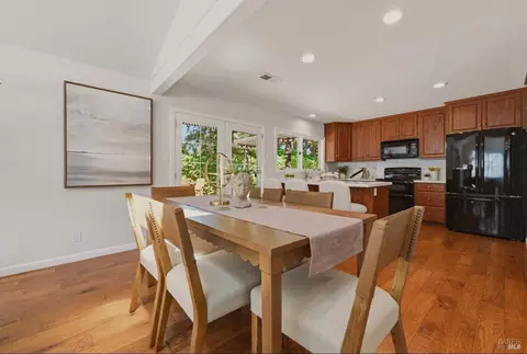 1076 Stonybrook Dr, Napa, CA 94558 photo 8
