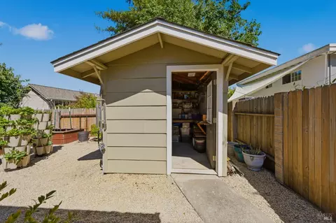 1076 Stonybrook Dr, Napa, CA 94558 photo 46