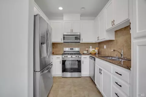 Kitchen - 1158 Tocia Ave, Vacaville, CA 95687 photo 1 of 4