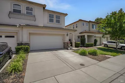 Exterior - 1158 Tocia Ave, Vacaville, CA 95687 photo 6 of 7