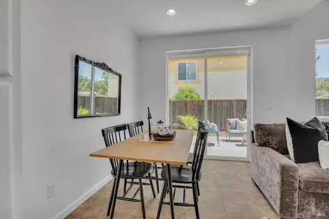 Dining - 1158 Tocia Ave, Vacaville, CA 95687 photo 1 of 1