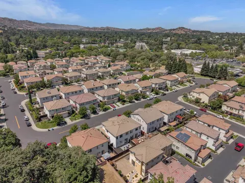 View/Area - 1158 Tocia Ave, Vacaville, CA 95687 photo 3 of 6