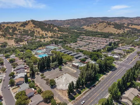 View/Area - 1158 Tocia Ave, Vacaville, CA 95687 photo 2 of 6