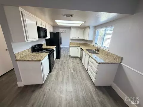 Kitchen - 130 Vail Ct, Vacaville, CA 95687 photo 1 of 3