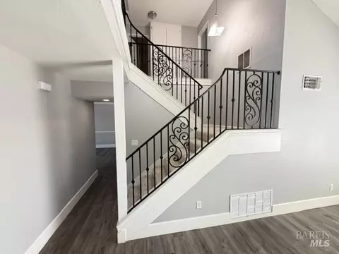 Entry Way - 130 Vail Ct, Vacaville, CA 95687 photo 1 of 2