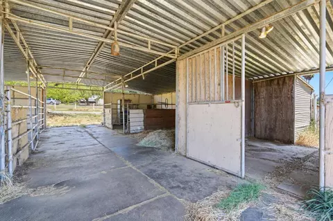 Exterior - 397 W Railroad Ave, Cotati, CA 94931 photo 12 of 16