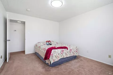 Bedroom - 397 W Railroad Ave, Cotati, CA 94931 photo 7 of 10