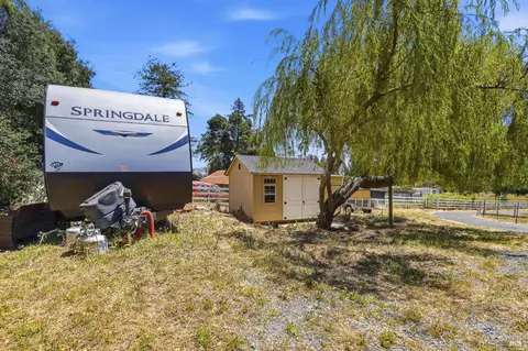 Exterior - 397 W Railroad Ave, Cotati, CA 94931 photo 10 of 16